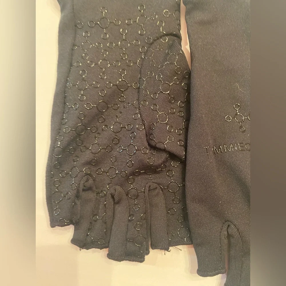 Tommie Copper Infrared Compression Glove & Wrist Pack Black Large V47167